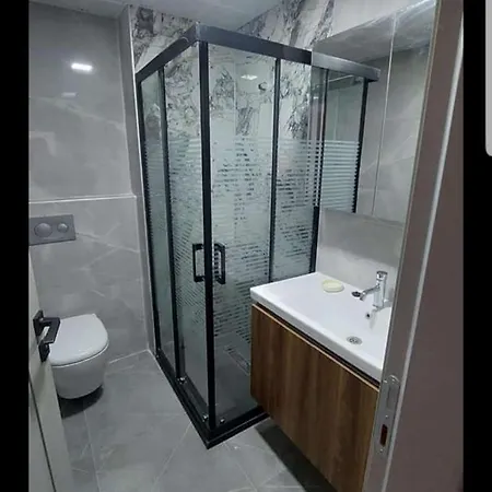 Apartmán Kadinlar Denizinde Harika Konumda 2+1 Luks Daire *
