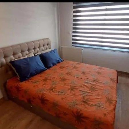Apartmán Kadinlar Denizinde Harika Konumda 2+1 Luks Daire *