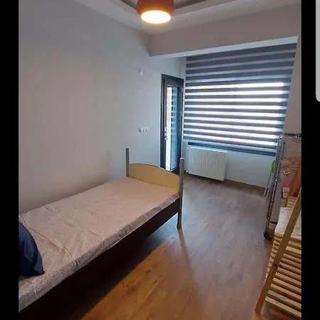 Kadinlar Denizinde Harika Konumda 2+1 Luks Daire * Kusadası