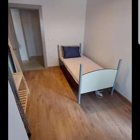 Appartement Kadinlar Denizinde Harika Konumda 2+1 Luks Daire Kusadası