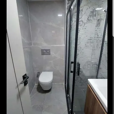 Kadinlar Denizinde Harika Konumda 2+1 Luks Daire Appartement